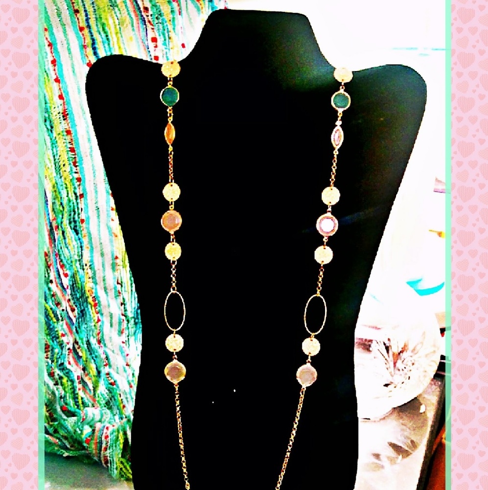 Simple Yet Elegant Gold Necklace